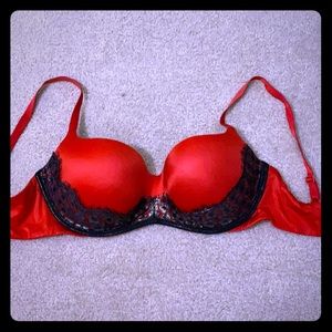 Victoria secret push up balcony bra 34DD